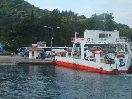 Čierna Hora - Kotorská boka (trajekt)
