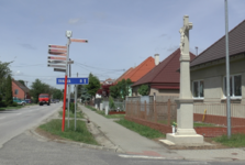 obec Zavar - Kamenný kríž