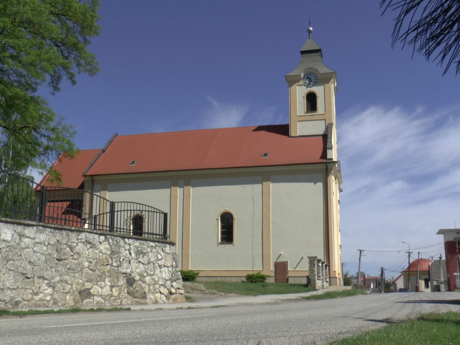 Brestovany - Kostol svätého Jána Krstiteľa